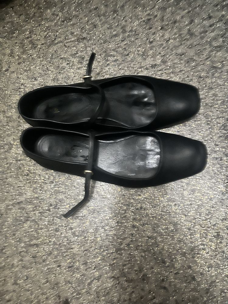Продам балетки Zara