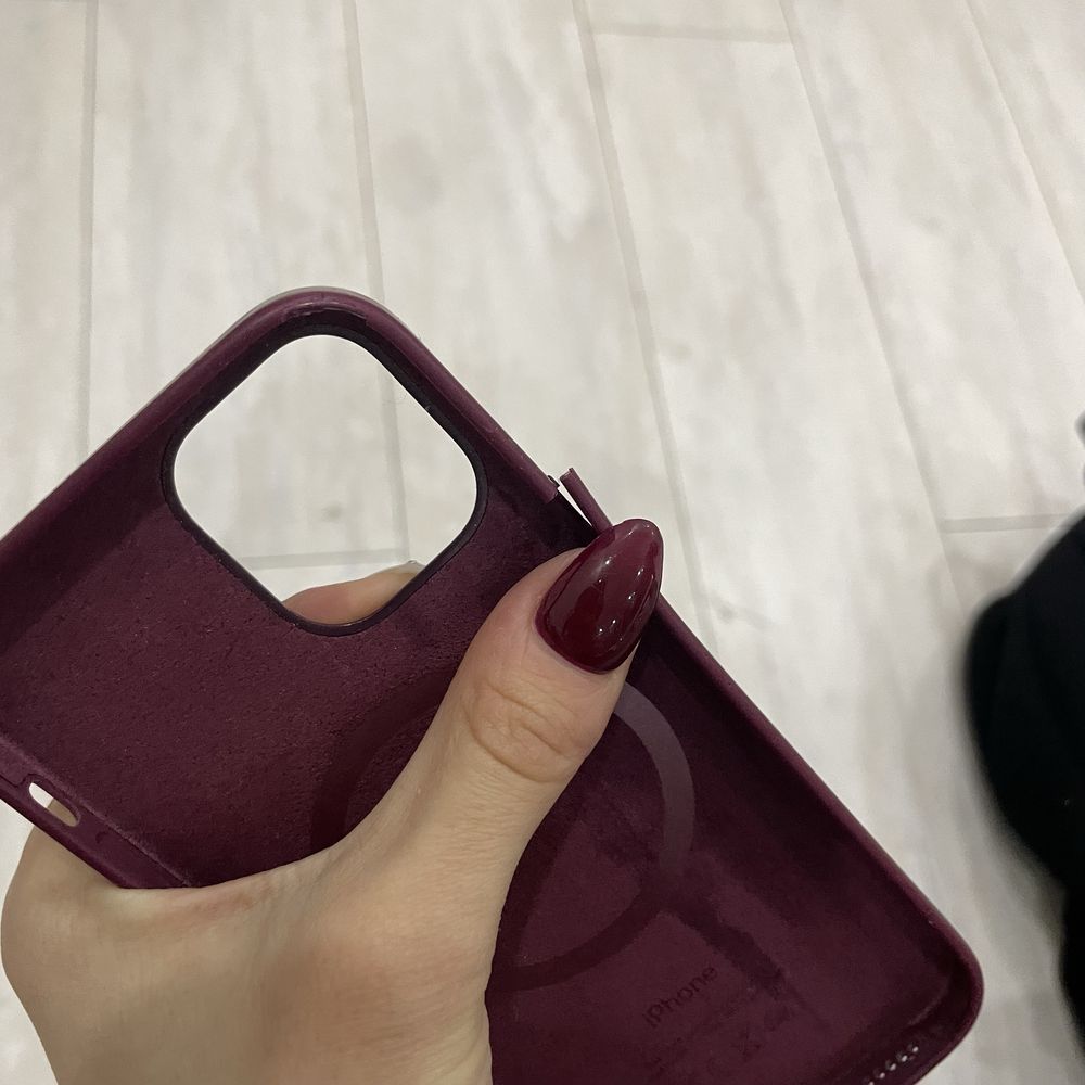 Оригинальный силиконовый чехол для iPhone 12/12 Pro