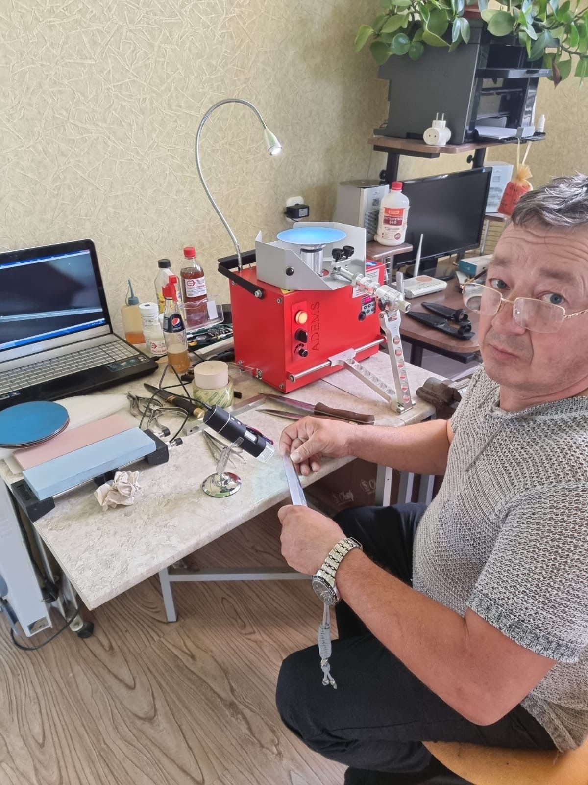 Профессиональная заточка режущего инструмента.