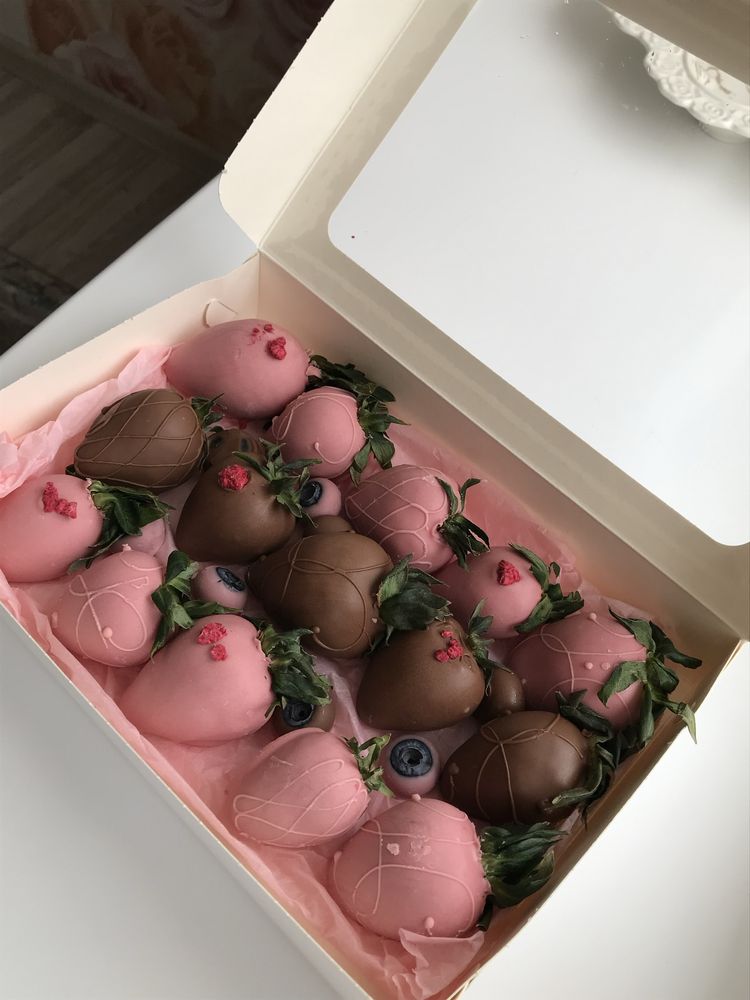 Клубникка шоколаде