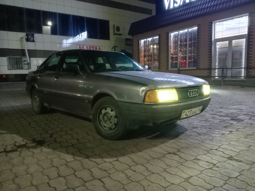 Audi 80 b3 на активном ходу