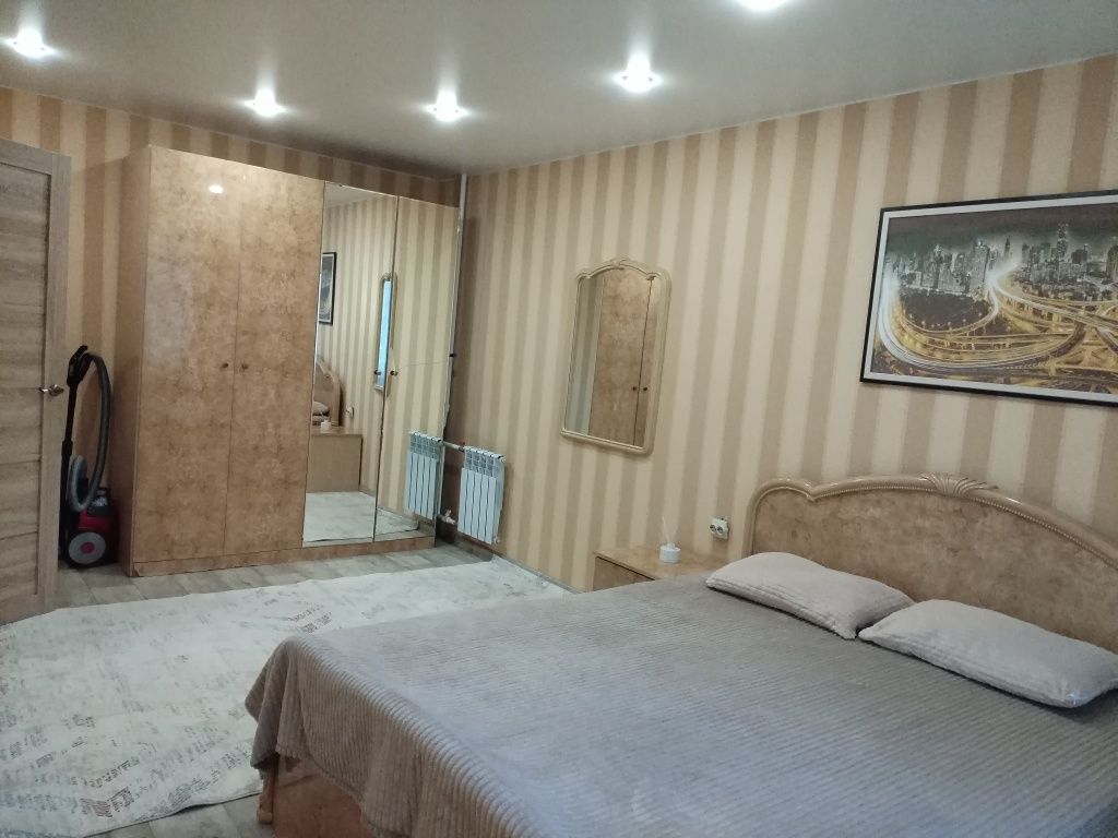 2 комнатная квартира,суточно по часам