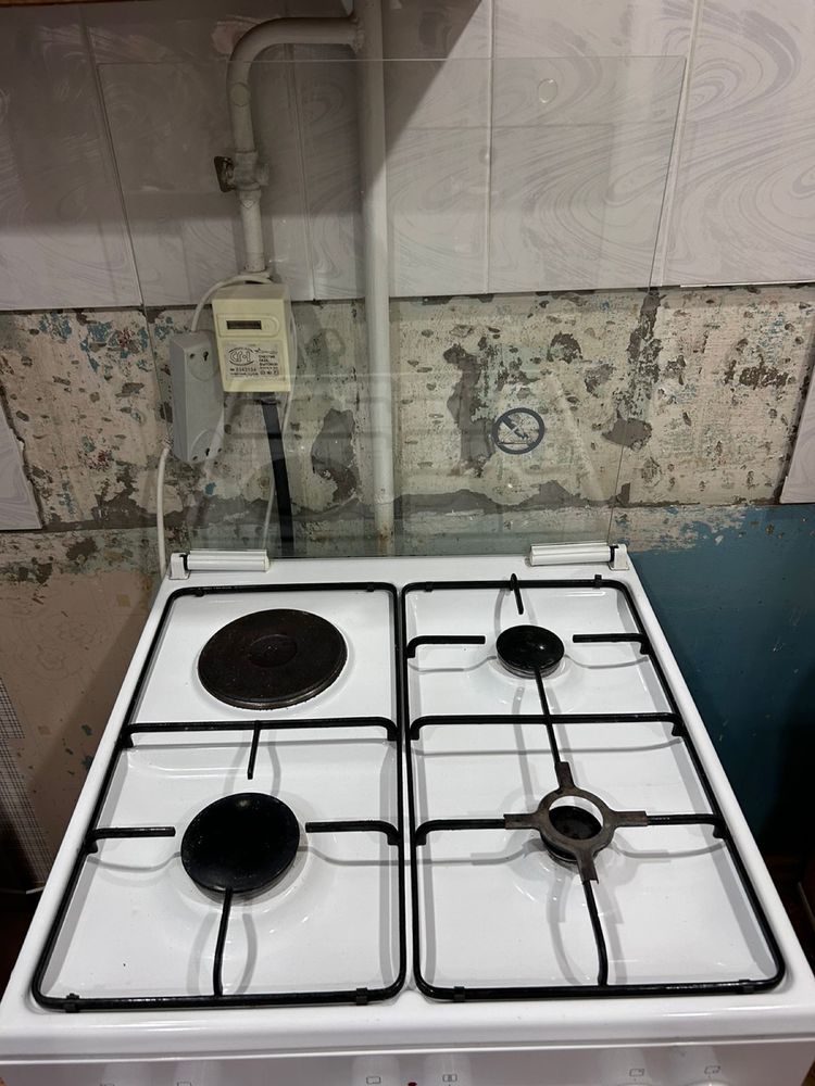 Продам газовую плиту в отличном состоянии