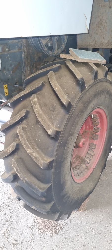 Продам комбайн Вектор 410
