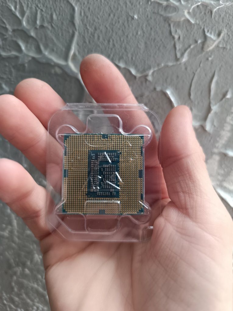 Intel Core i7-3770 | 4 ядра / 8 потоков | Сокет LGA 1155