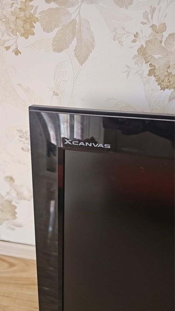 LCD-телевизор LG XCanvas диагональю 107 см (42 дюйма)