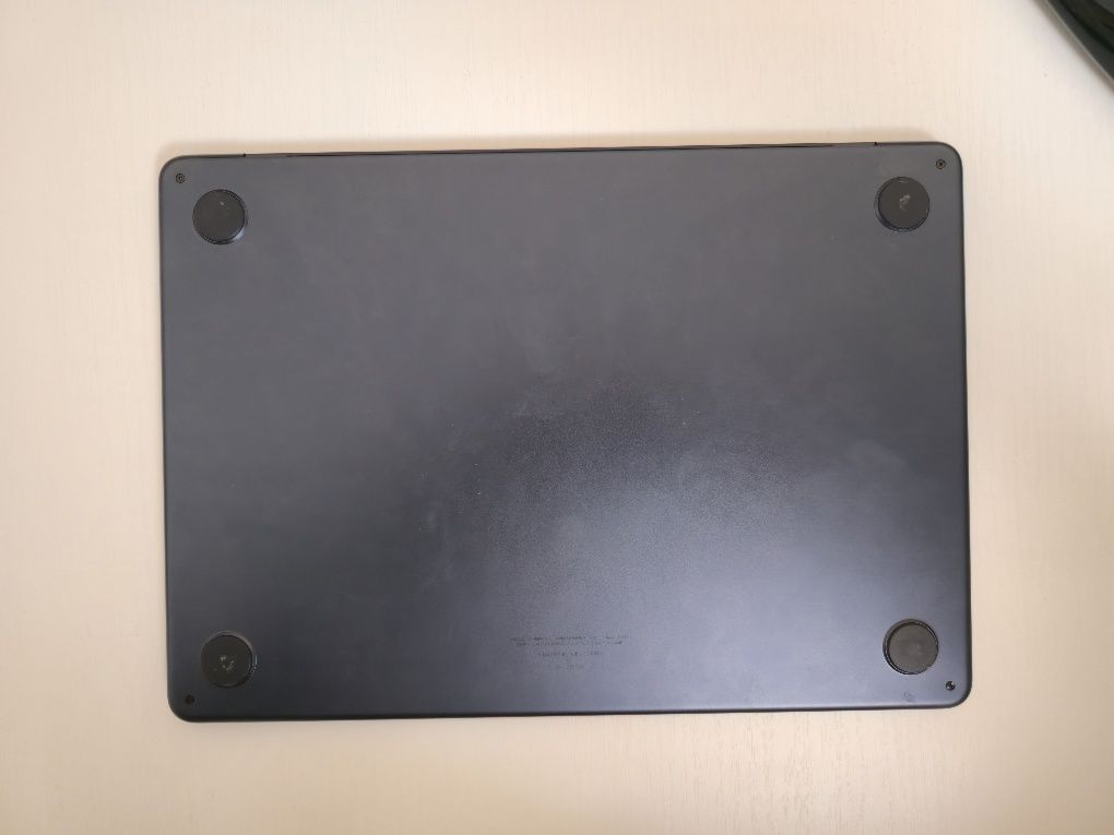 Macbook air m2 13" 8/256