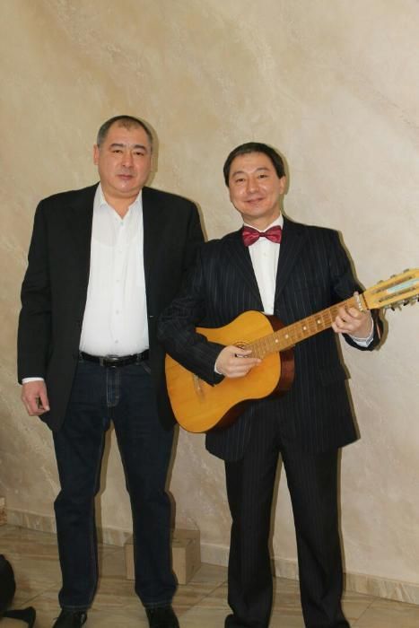 Ведущий в Алматы к/р