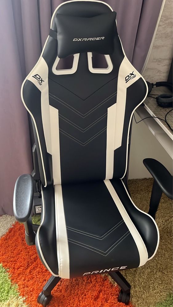 Игровое кресло Dxracer prince