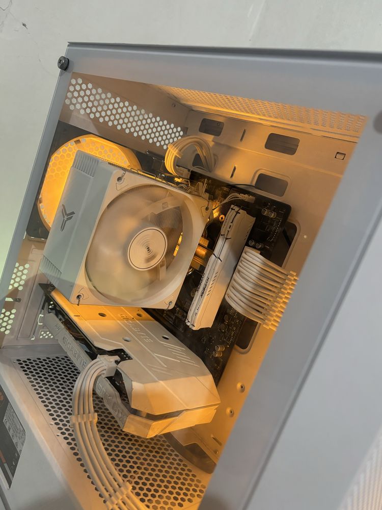 Системный блок в белом корпусе GTX 1660 Super, Ryzen 5, 16Gb ОЗУ