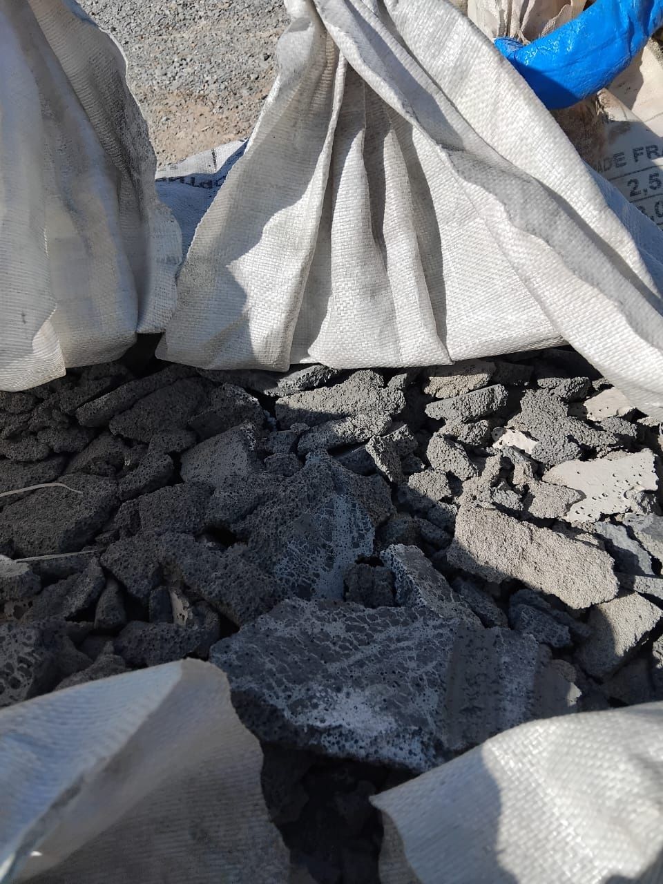 Крошка от газоблоков кирпичей