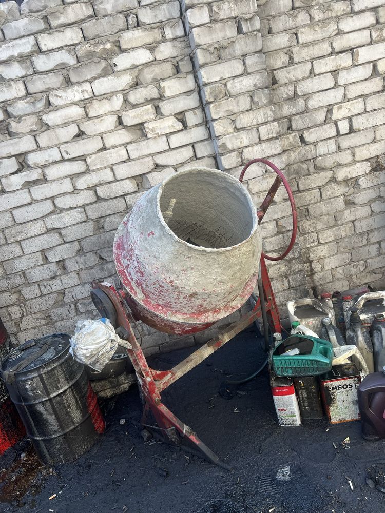 Продам бетономешалку