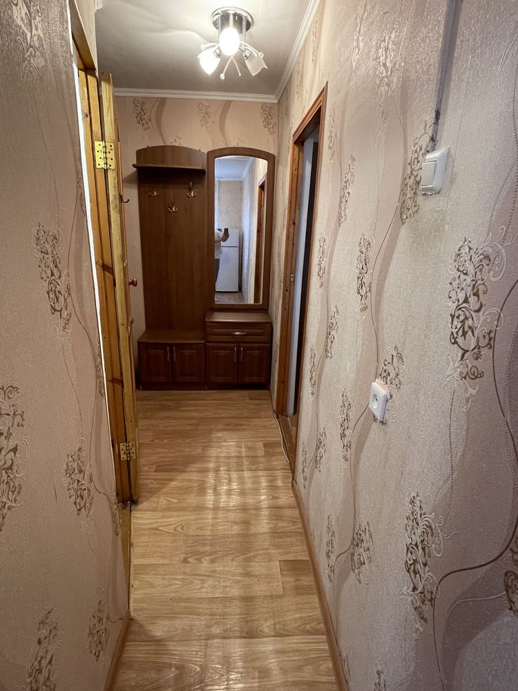 1 ком в центре по Азаттык