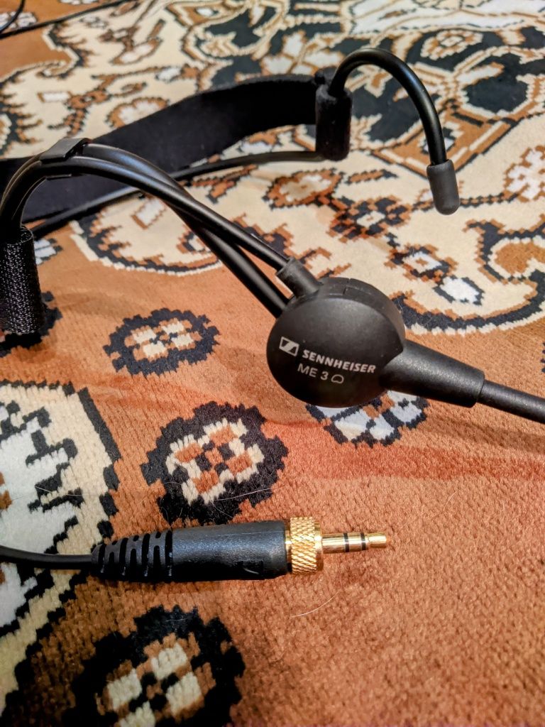 Продам передатчик Sennheiser СК-XSW с микрофоном Sennheiser ME-3