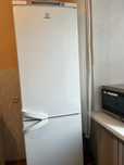Холодильник Indesit