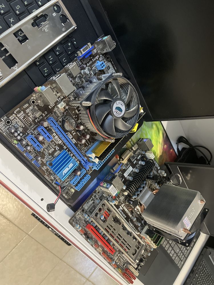 Плата Asus H61, 1155 сокет