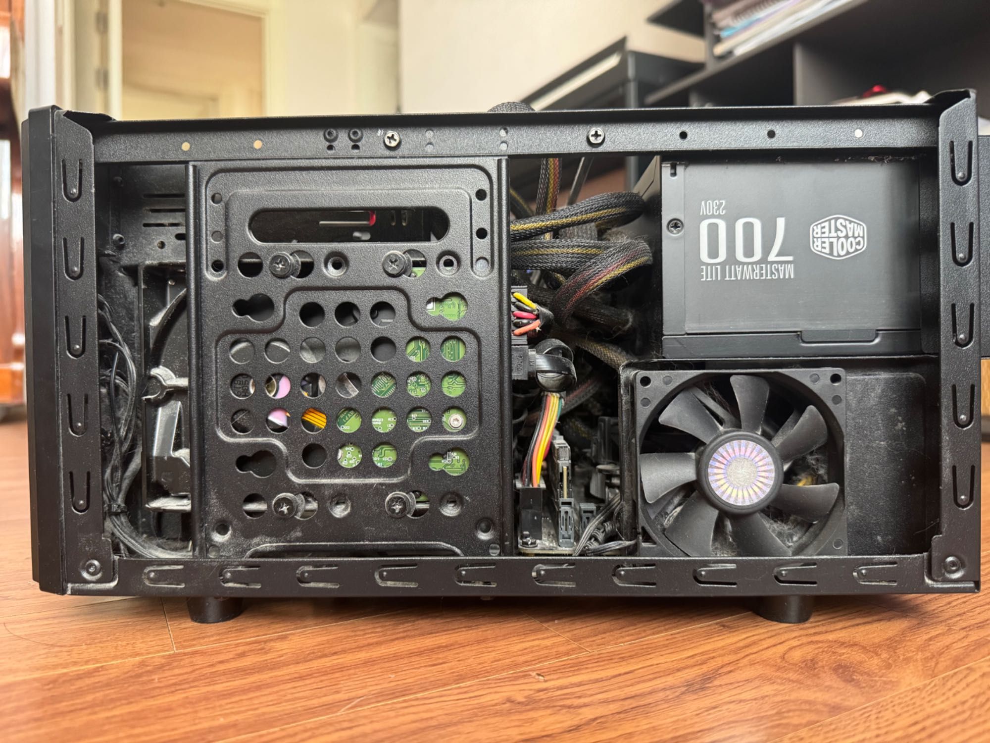 Стационарный Компьютер (i5; 16gb ram; gtx 1070ti)