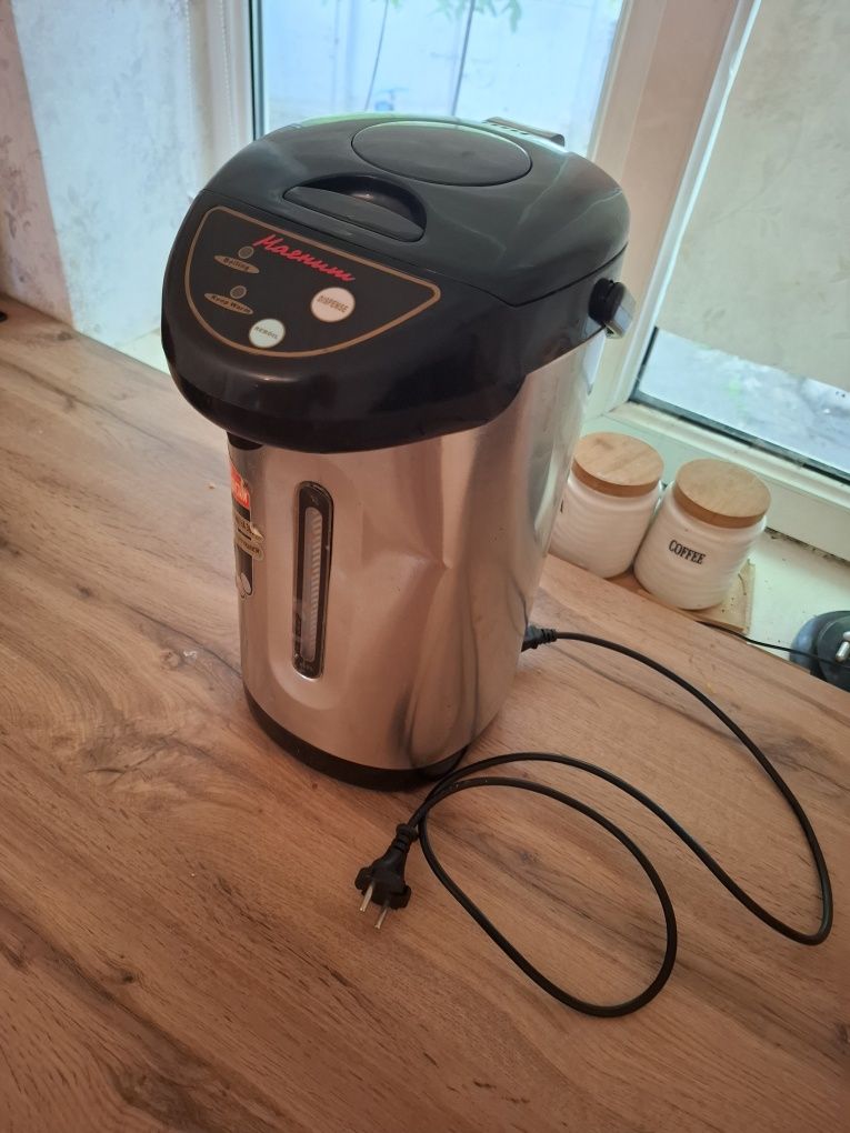 Срочно продам Электрочайник термос
