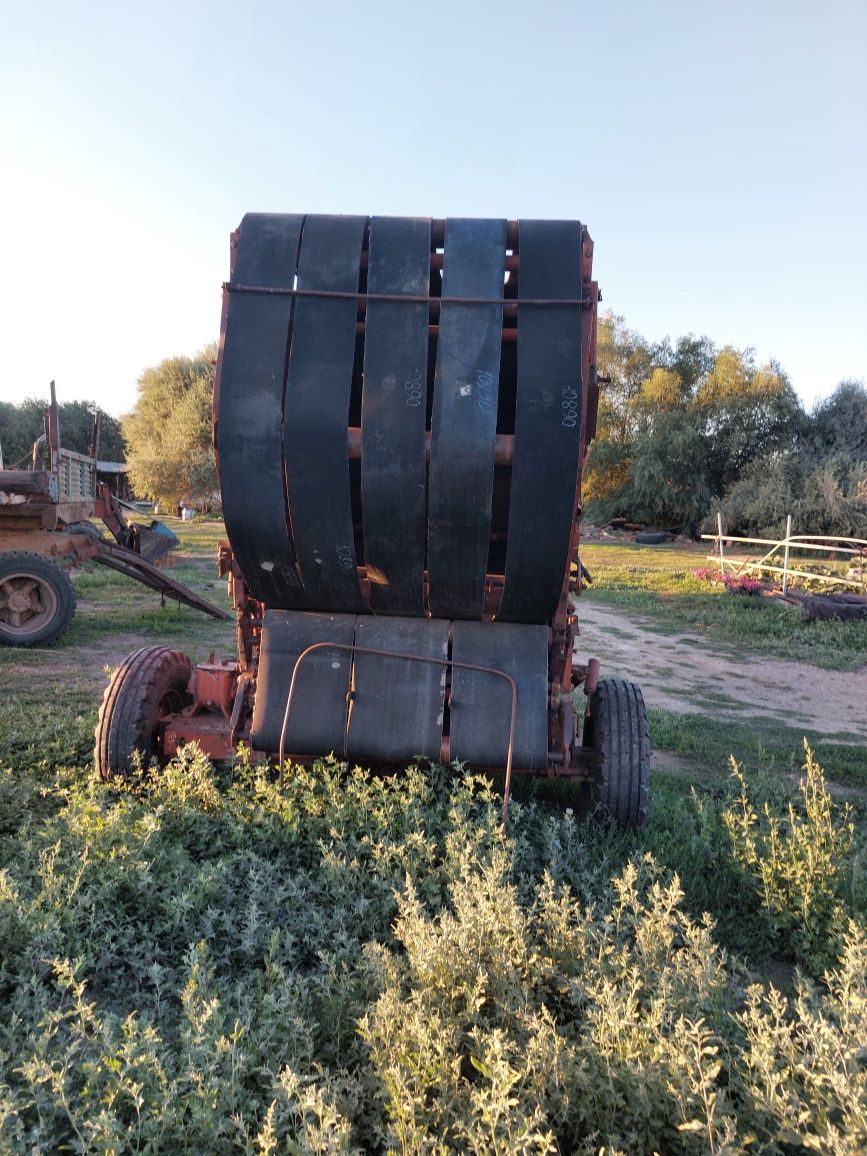 Продам пресс подборщик ремневой..