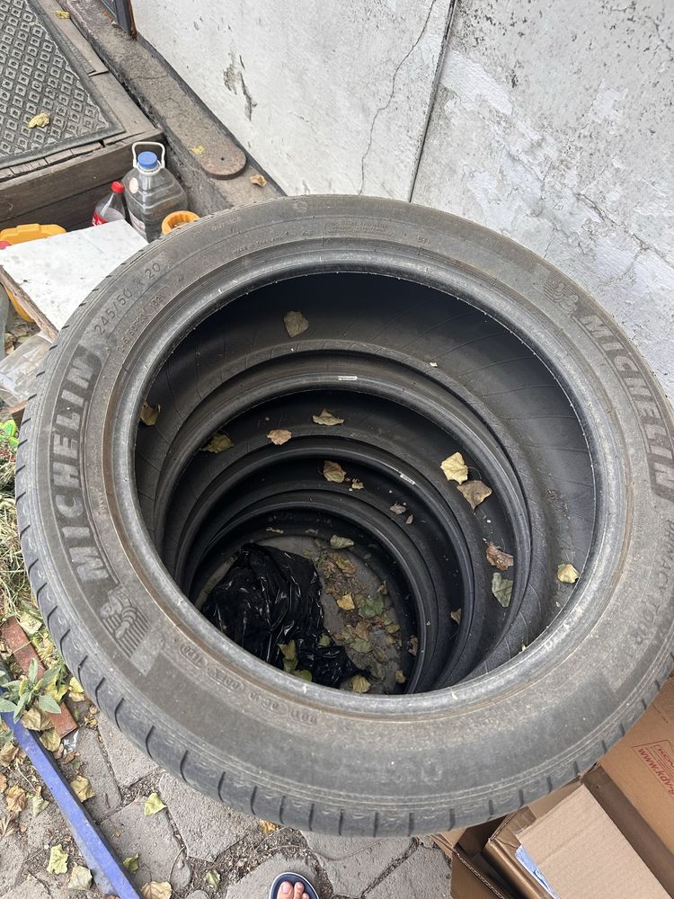 Летняя резина Michelin 245/50/20