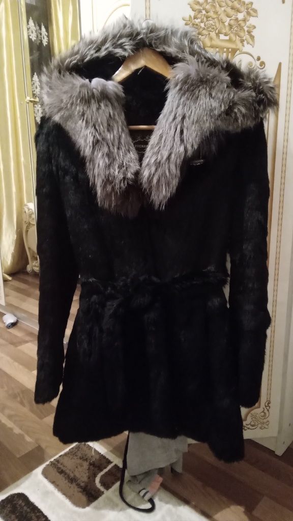 Продам Шубу натуральную Писец (2ШТ)