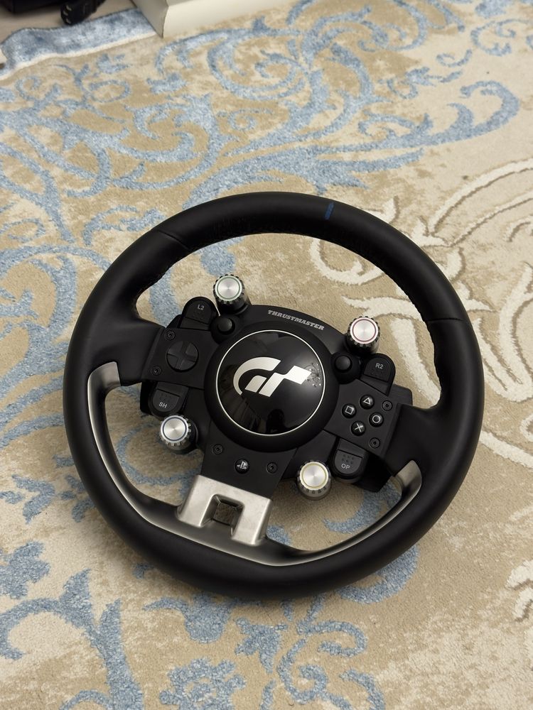 Игровой руль Thrustmaster T-GT II идеальном состояние