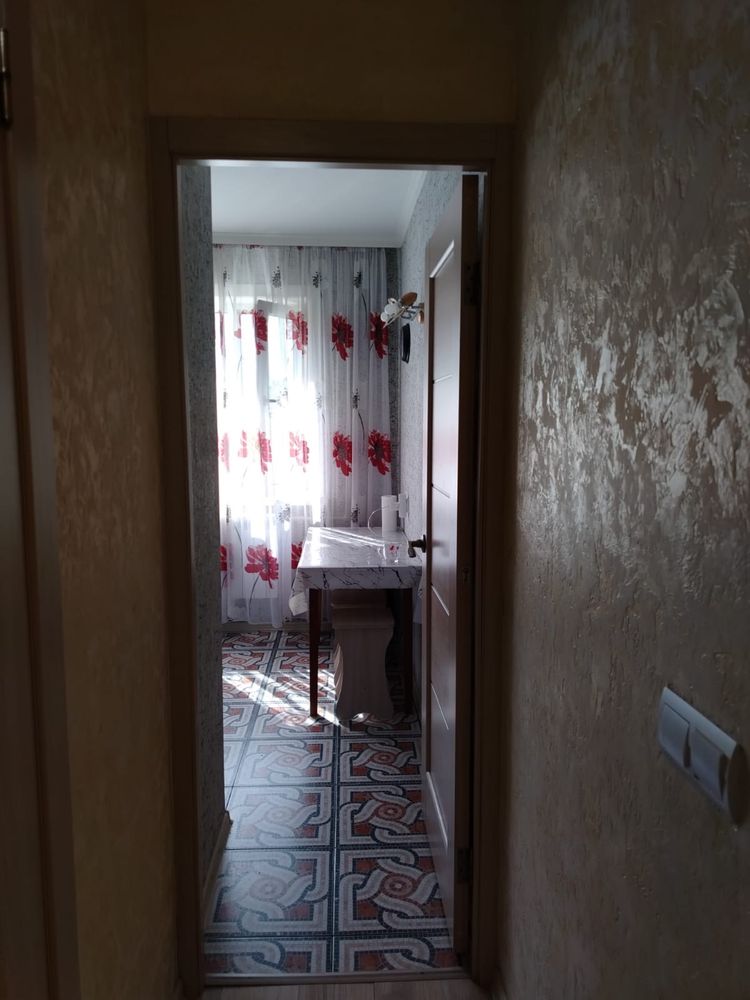 Продам 3-х ком квартиру по Ломоносова 21А