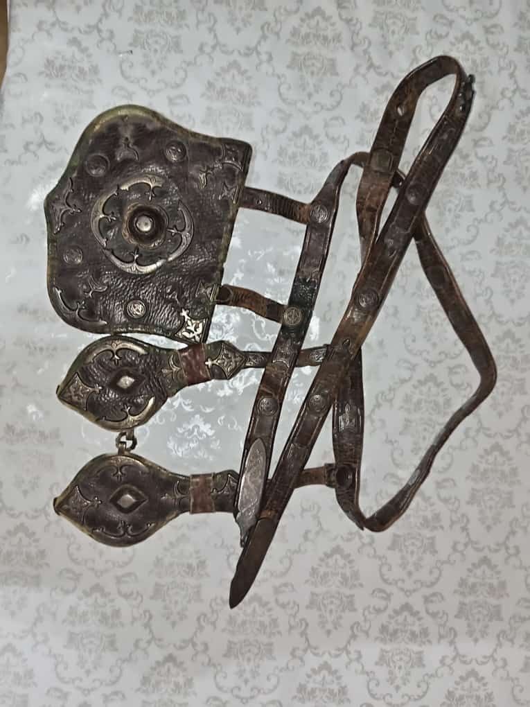 Старинный казахский пояс. КІСЕ.