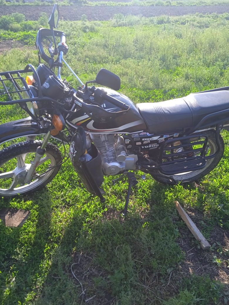 Продам мотоцикл Yaci