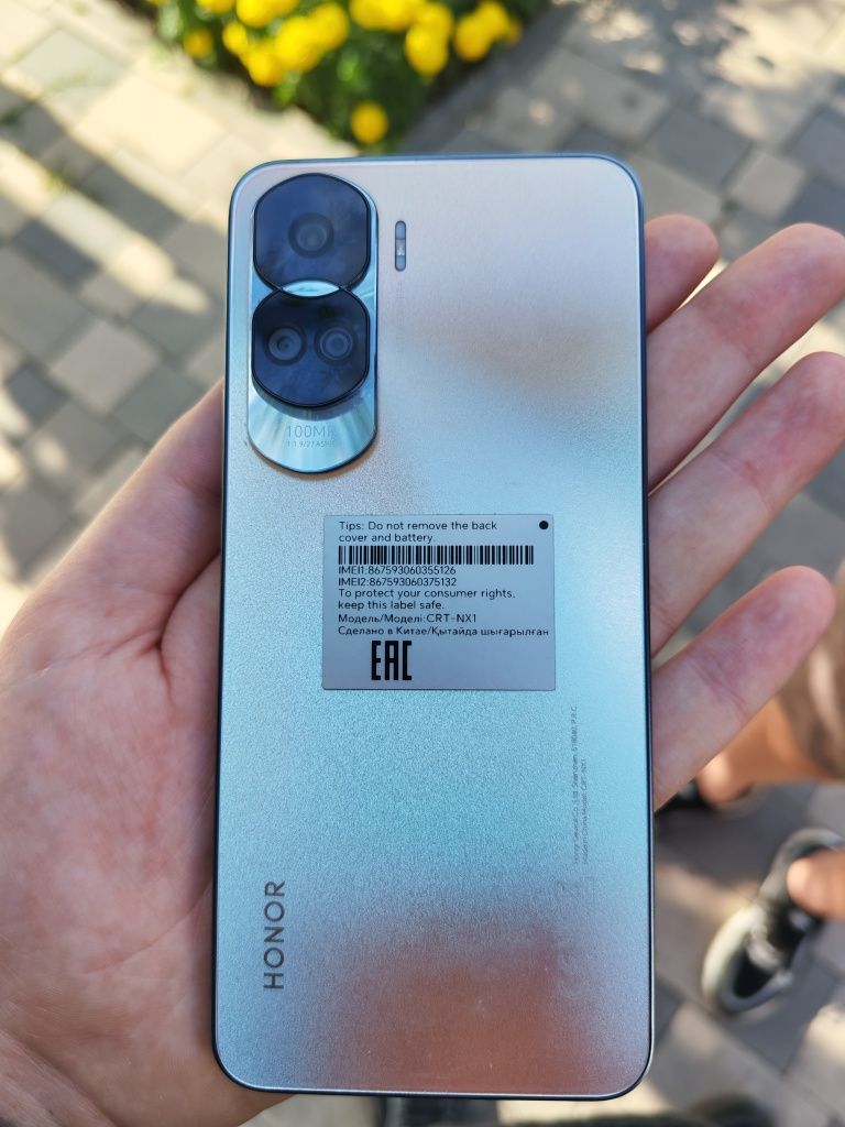 Телефон Honor 90 lite