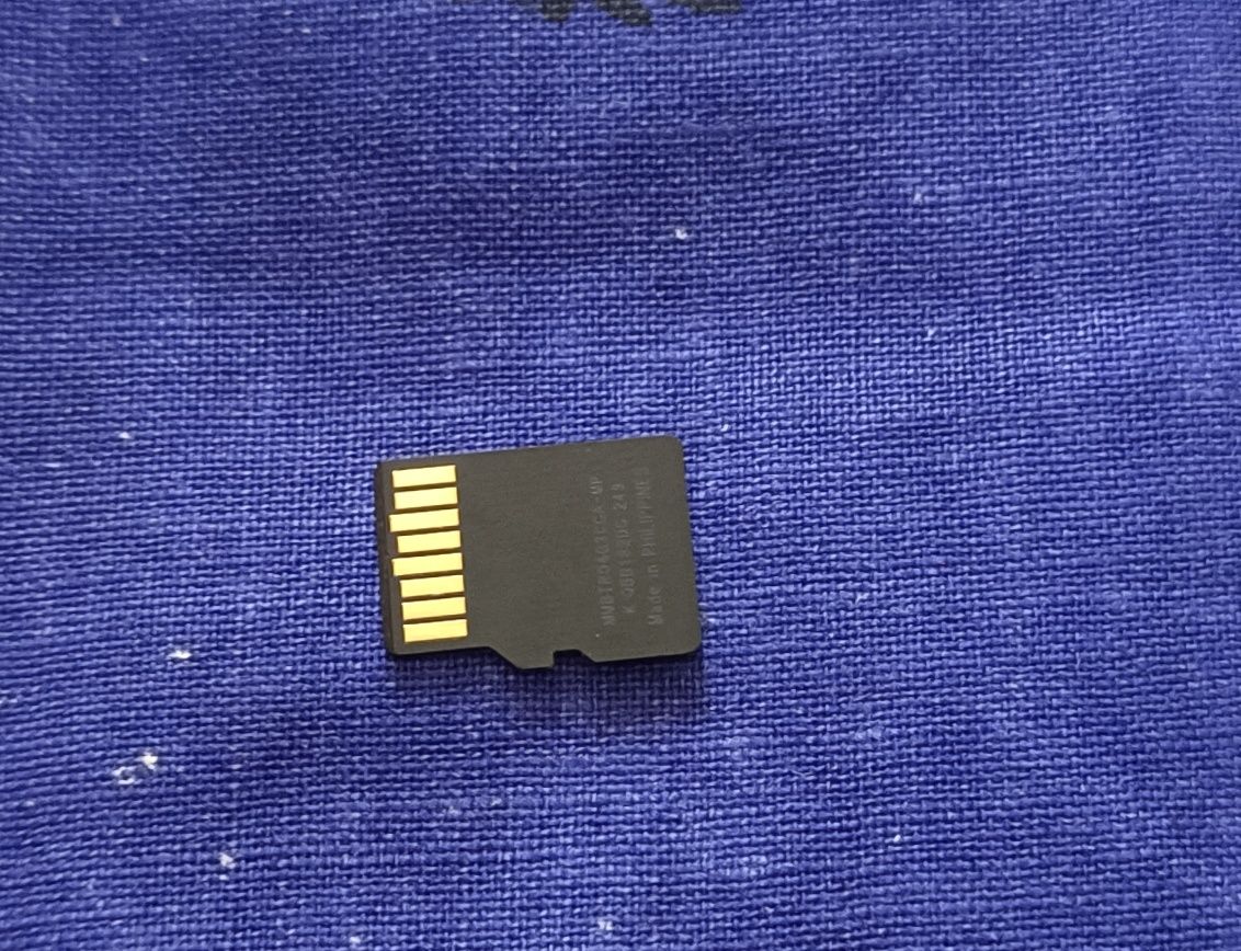 Продам карту памяти 4 GB
