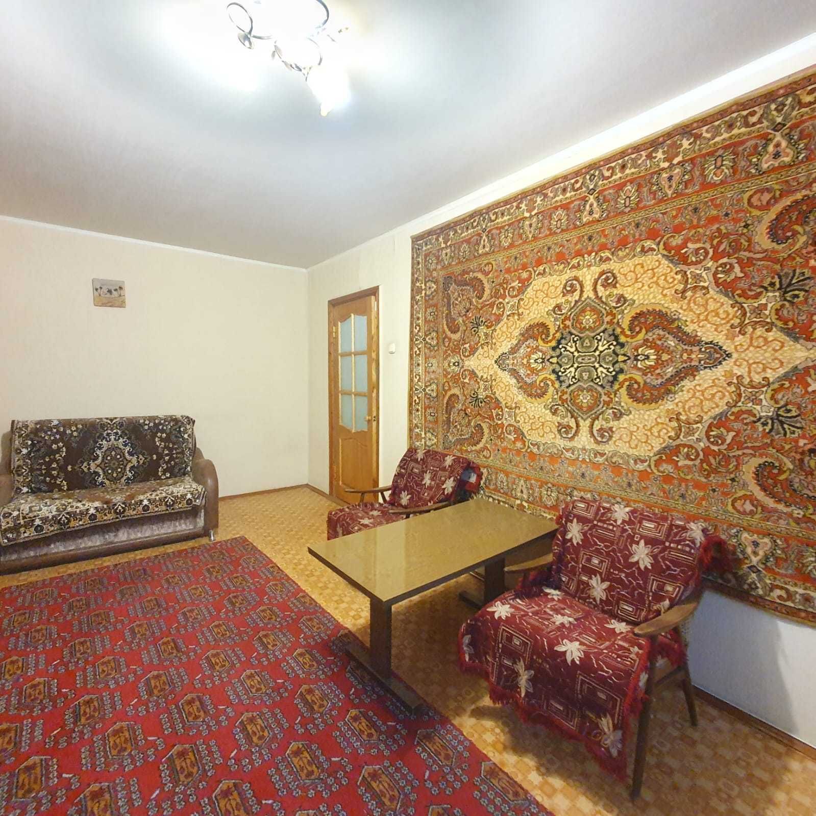 Продам 2х комнатную квартиру в 11мкр на удобном 3/5 этаже!