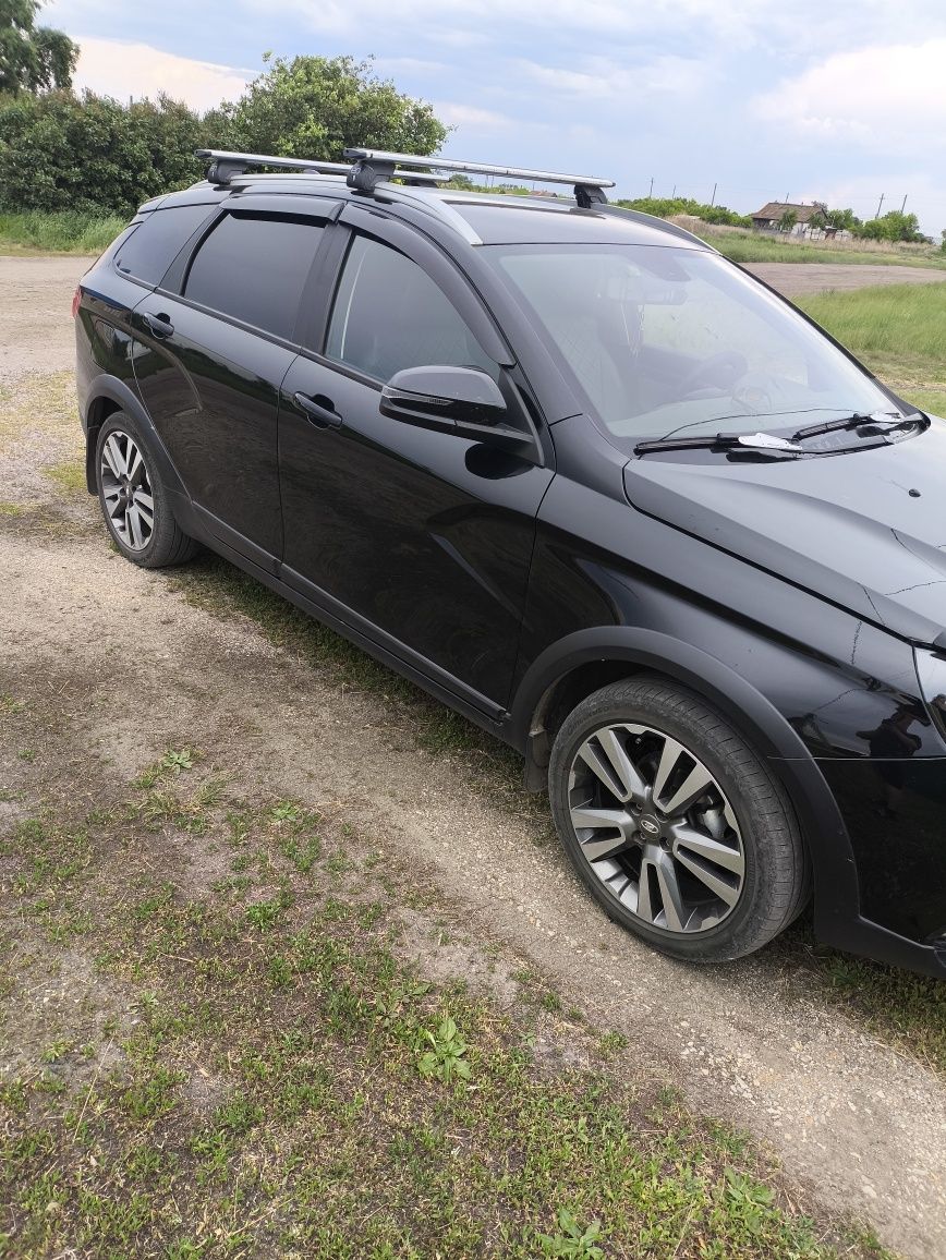 Lada vesta sw cross