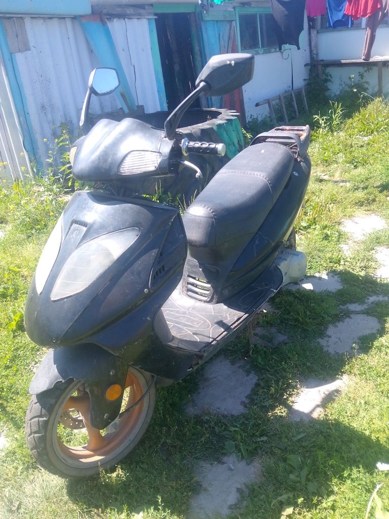 Продам мопед 150кубов