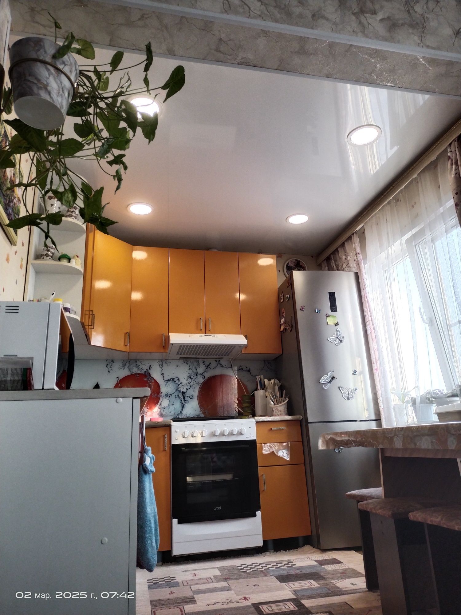 Продам 2-ку с МЕБЕЛЬЮ и БЫТОВОЙ техникой