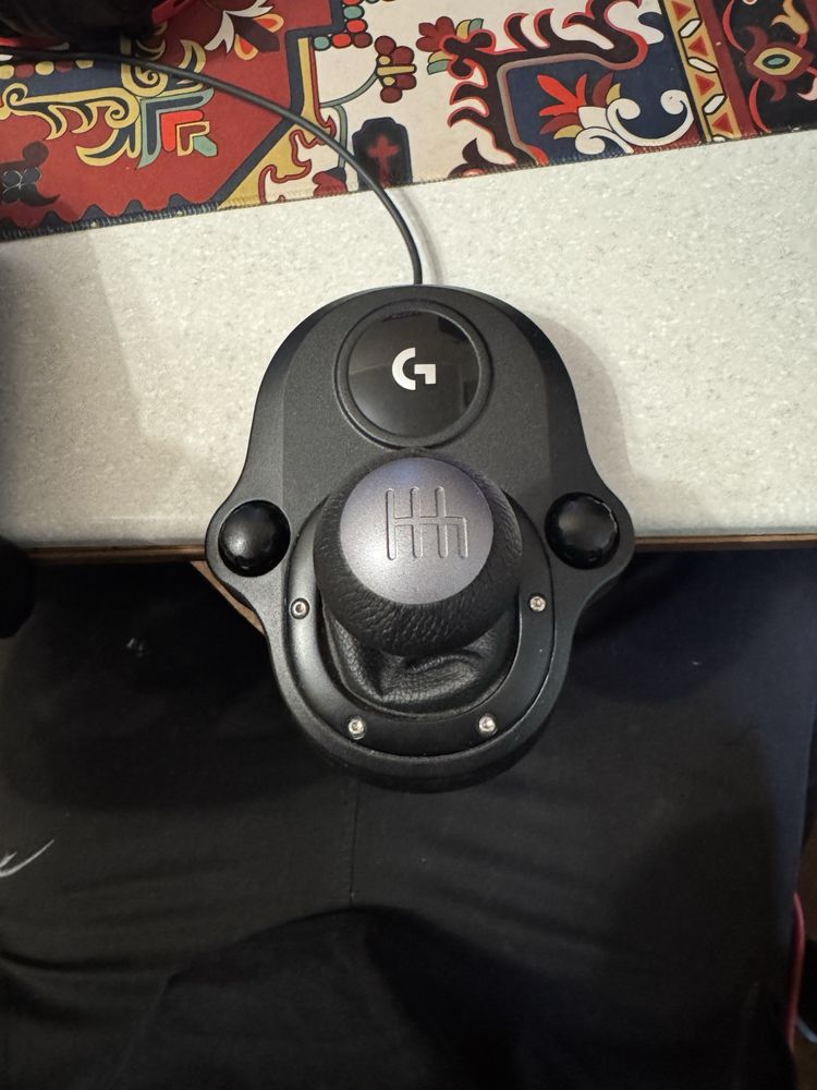 Игровой руль Logitech G923