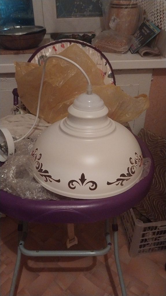 Продам светильник  на кухню