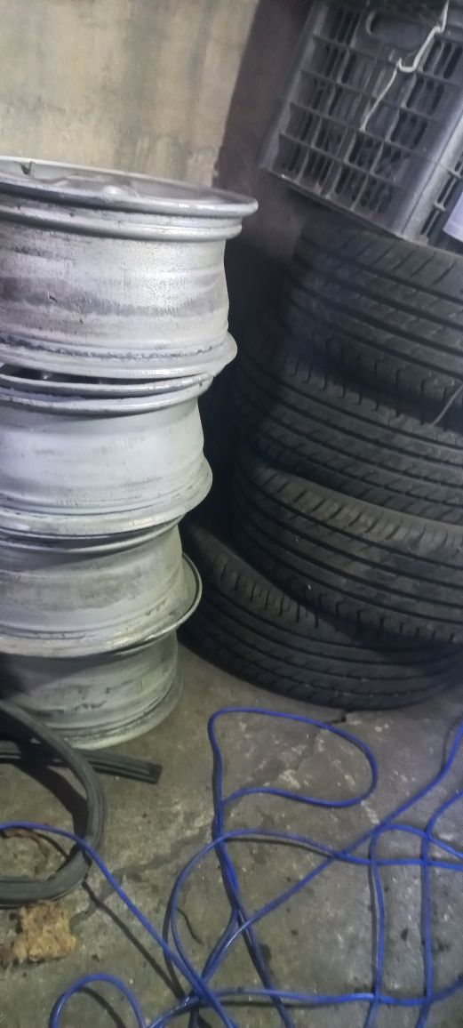 Продам диски на    BMW    15