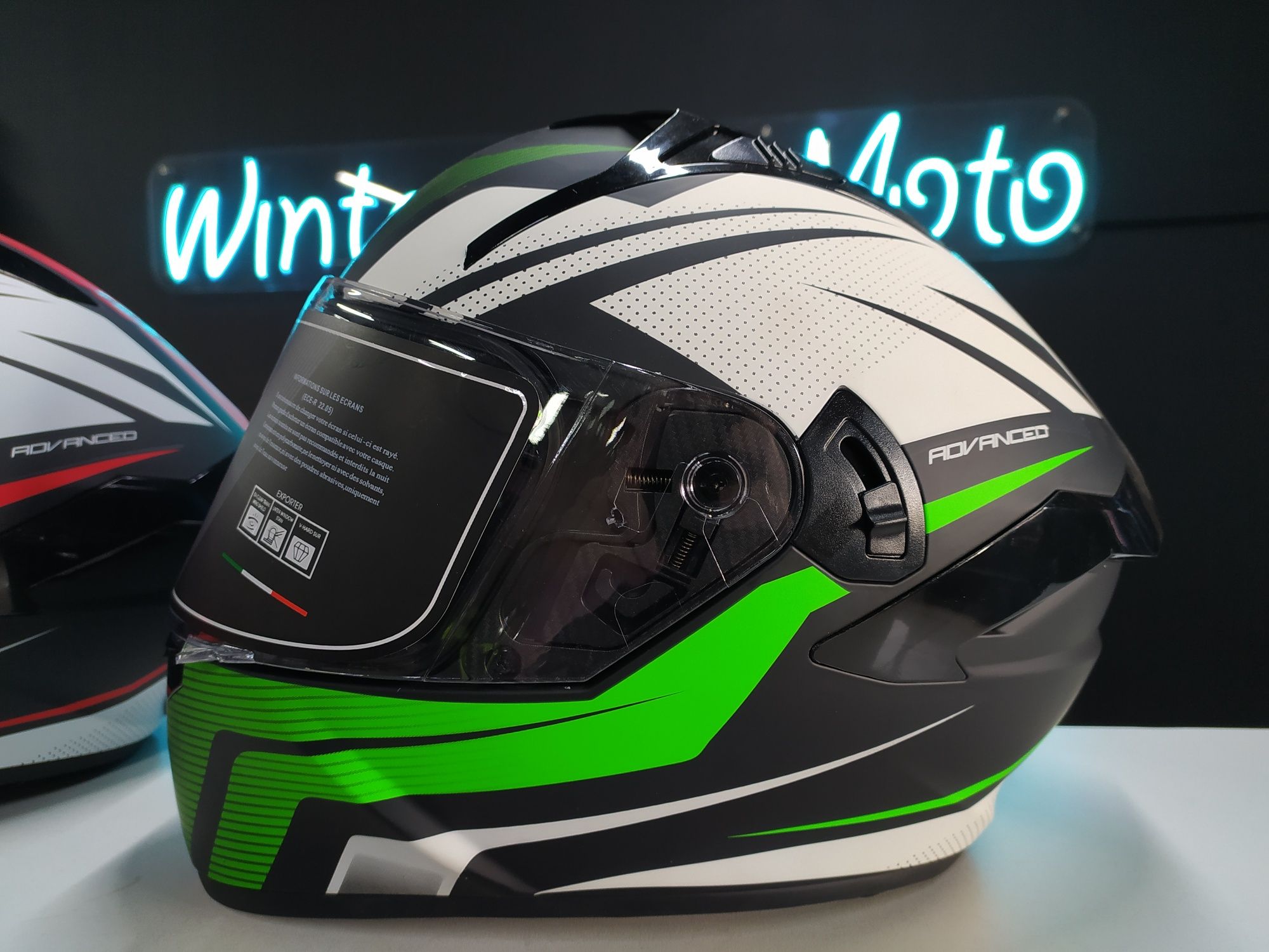 Новый, Качественный Мотошлем "Motowolf" со Встроенными Очками!
