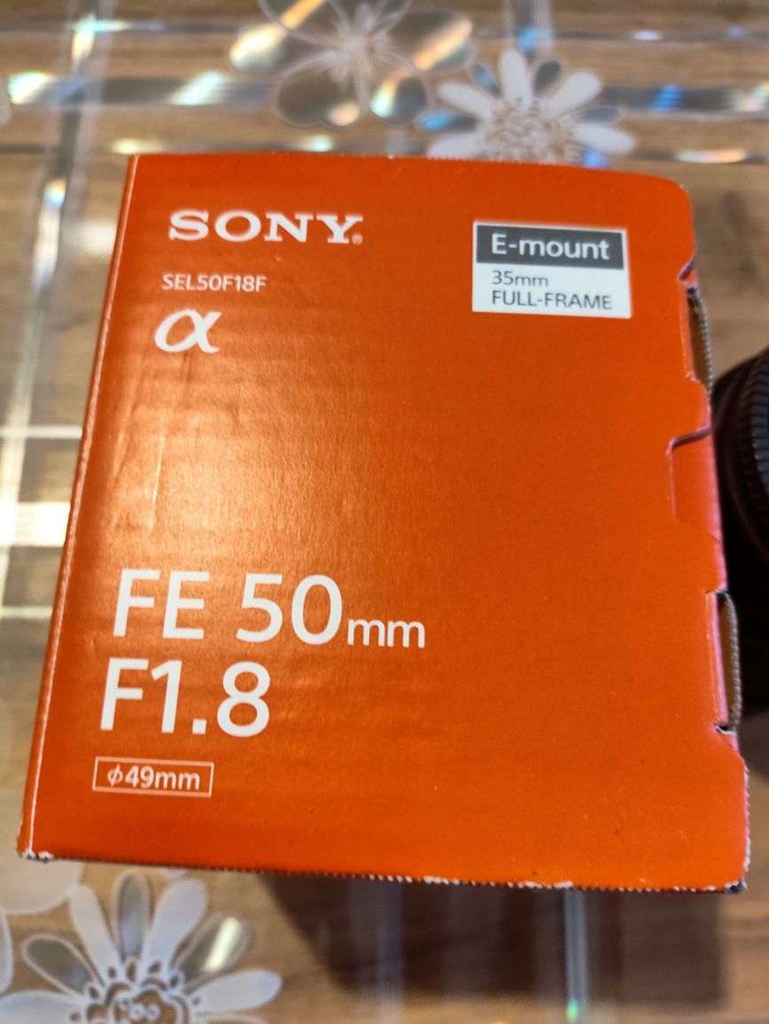 объектив Sony FE_50мм/1.8