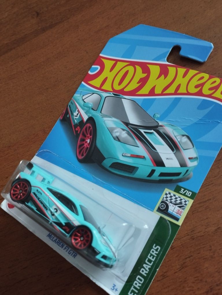 Машинки hot wheels