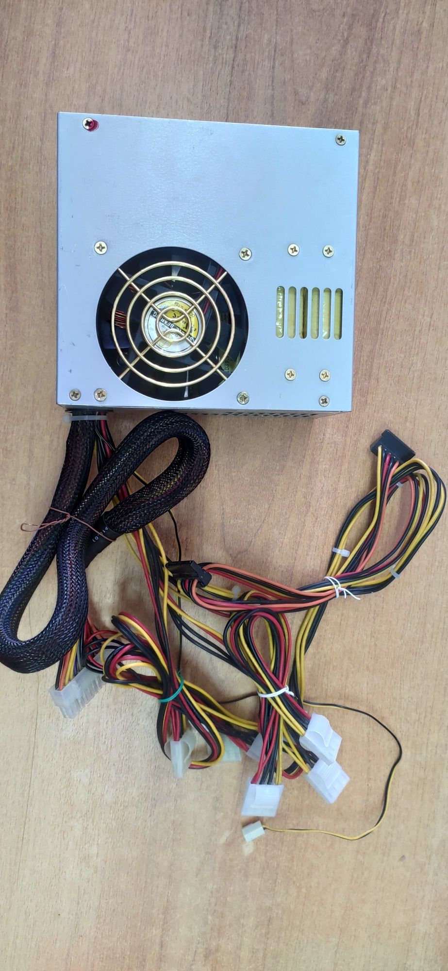 Блок питания 360W Chieftec HPC-360-102 DF ATX 20pin