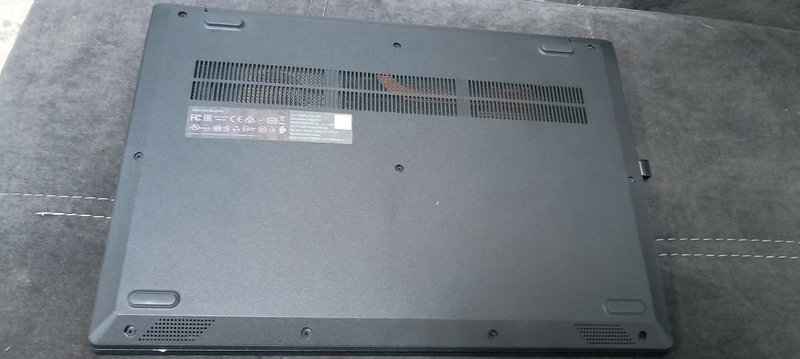 2 ноутбука: один почти новый (Ryzen 3) второй в хорошем состоянии (i5