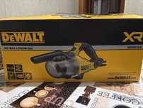 Продам пылесос  DeWalt