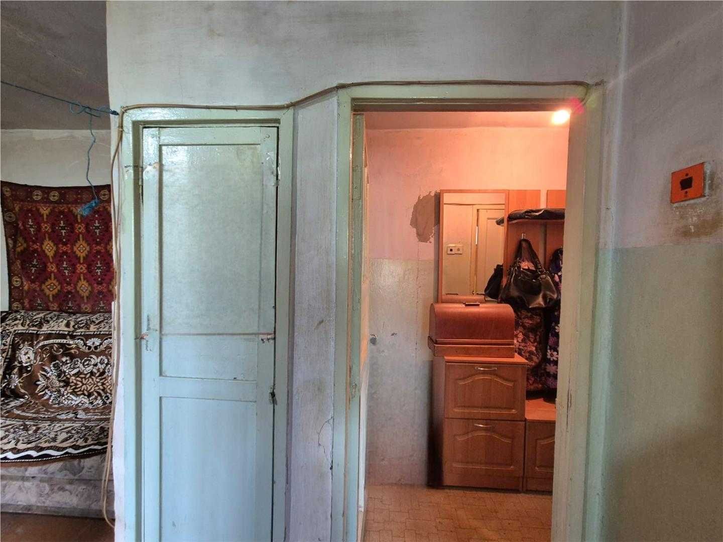 Продам 1 комн без ремонта, на 2/5 эт блочного дома 1963 г.п.