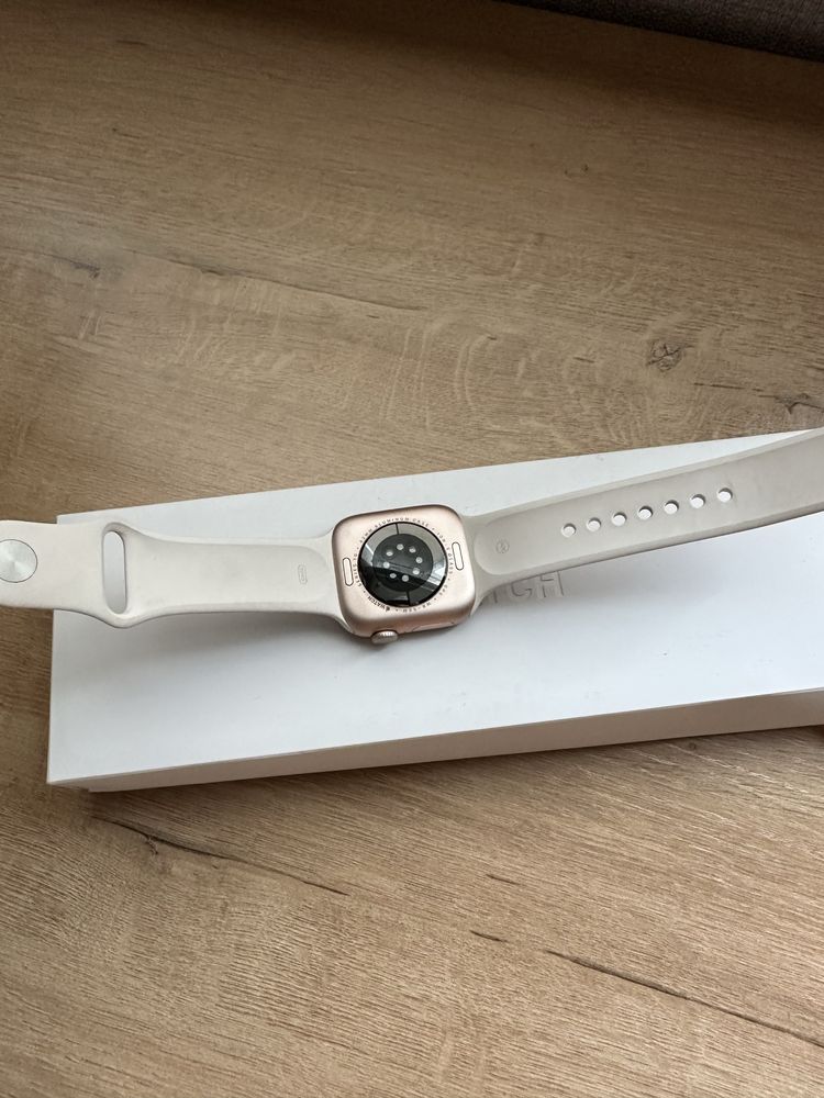 Продаю Apple Watch Series 10 (42 мм)