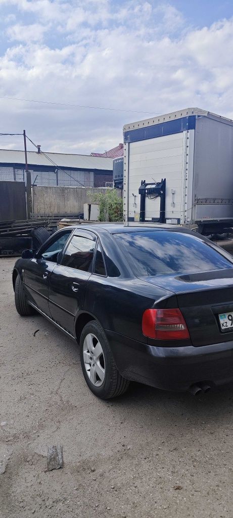 Audi A4  б5 рестайлинг