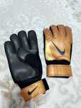 Голкиперский перчатка nike золотистый