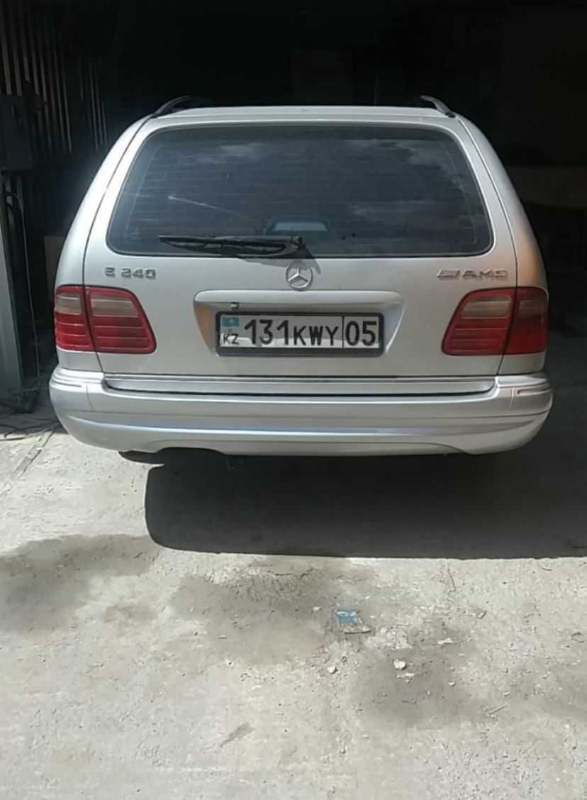 Бампера на Mercedes-Benz W210 универсал и спойлер Lorinser