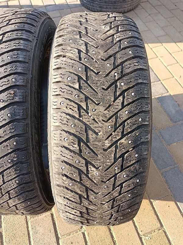 Шины 195/65 R15 - "Nokian Hakkapeliitta 8" (Россия), шипованные.
